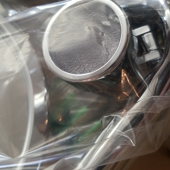 COPY - Battery Operated Lighted Makeup Mirror - Picture 2 of 2